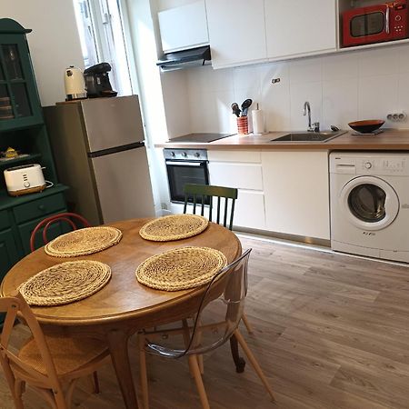 Appartement T2 Renove, Centre-Ville Hendaye, Proche Baie, Sans Ascenseur, Balcon, Calme, Wifi Non Inclus - Fr-1-239-850 Exterior foto
